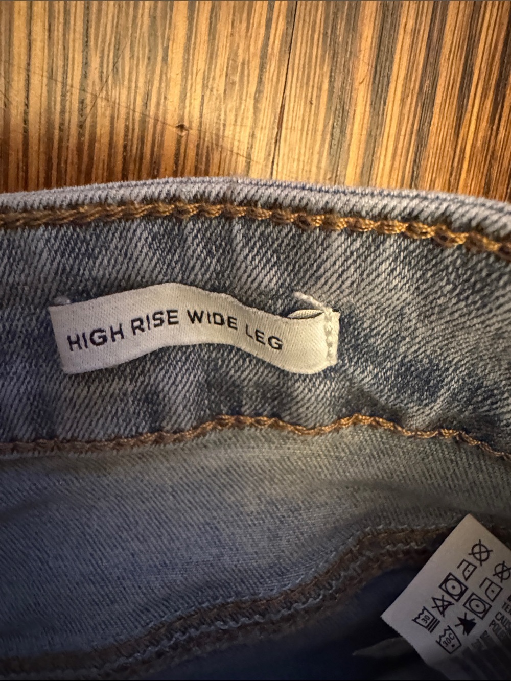 🤪🤪 FOREVER 21 Light Wash Wide Leg Jeans - Picture 3 of 5